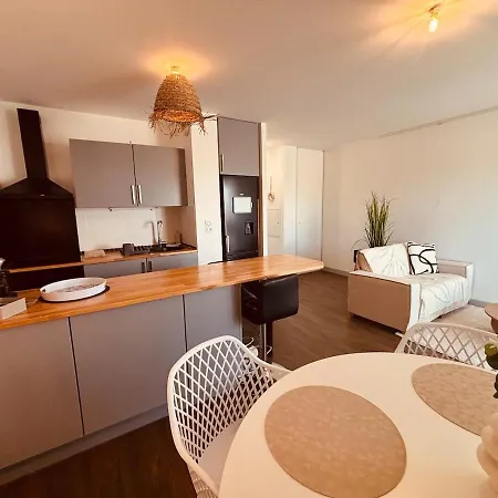 Bel Neuf Pres Du Golf Apartmán *